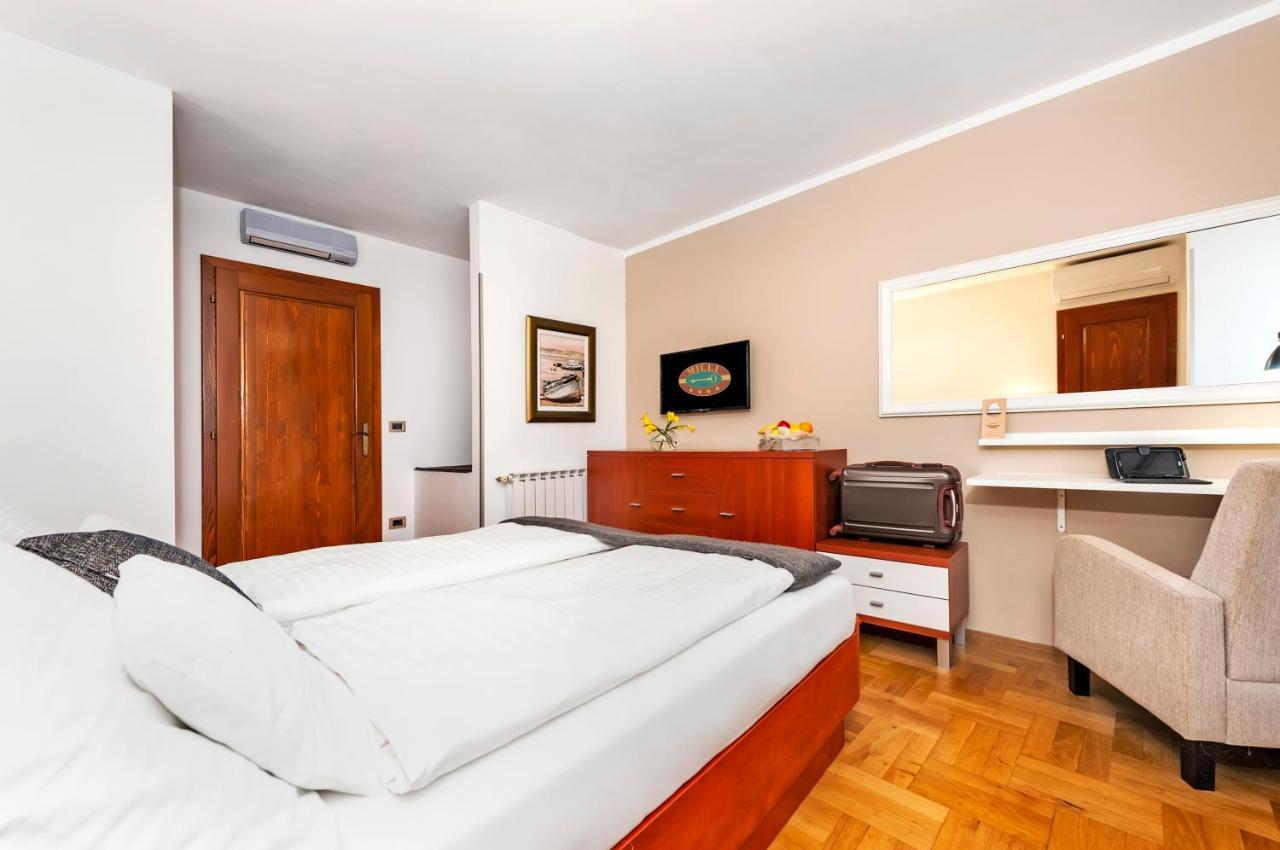 Villa Milli B&B Rovinj Exterior photo