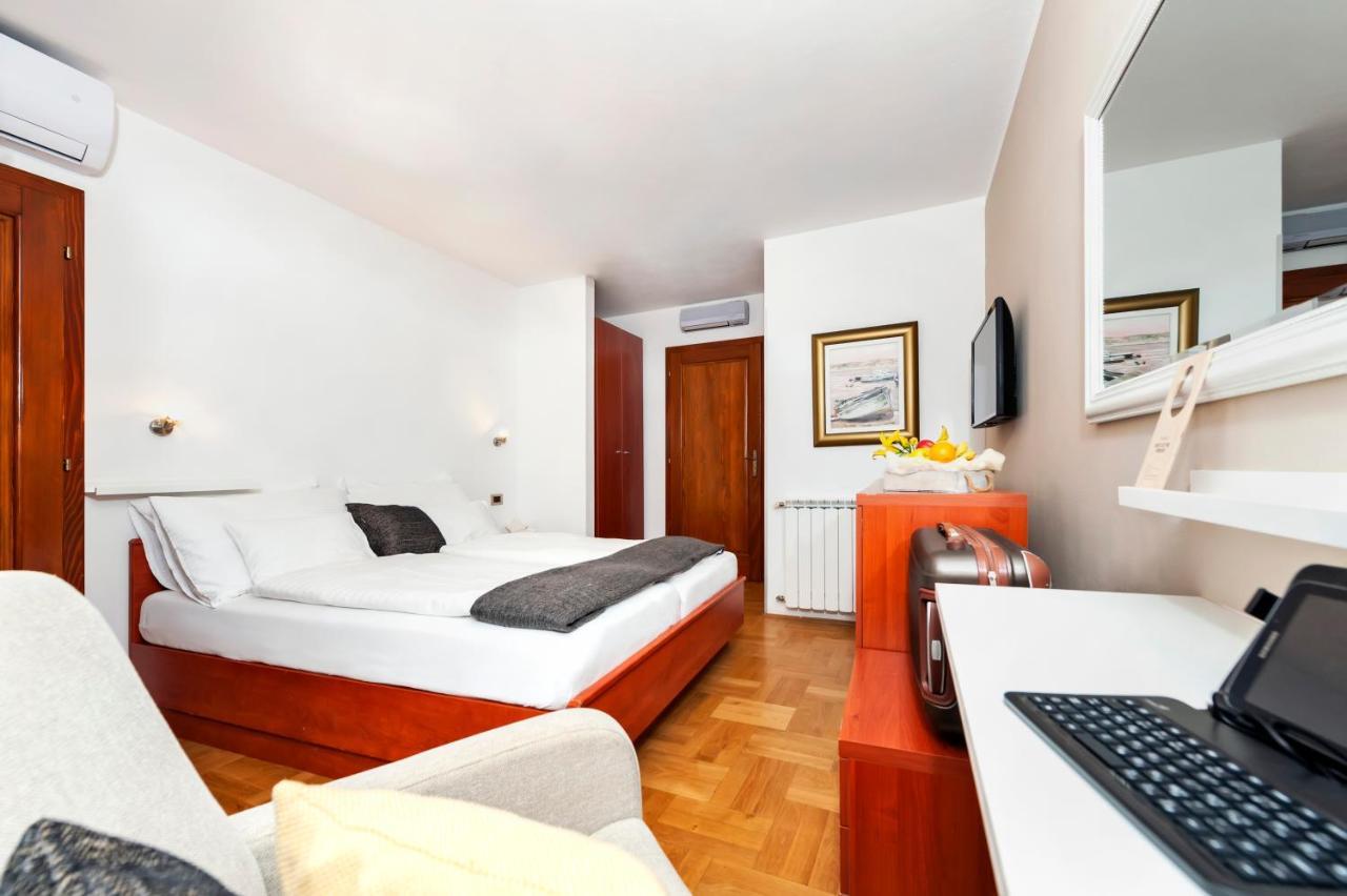 Villa Milli B&B Rovinj Exterior photo